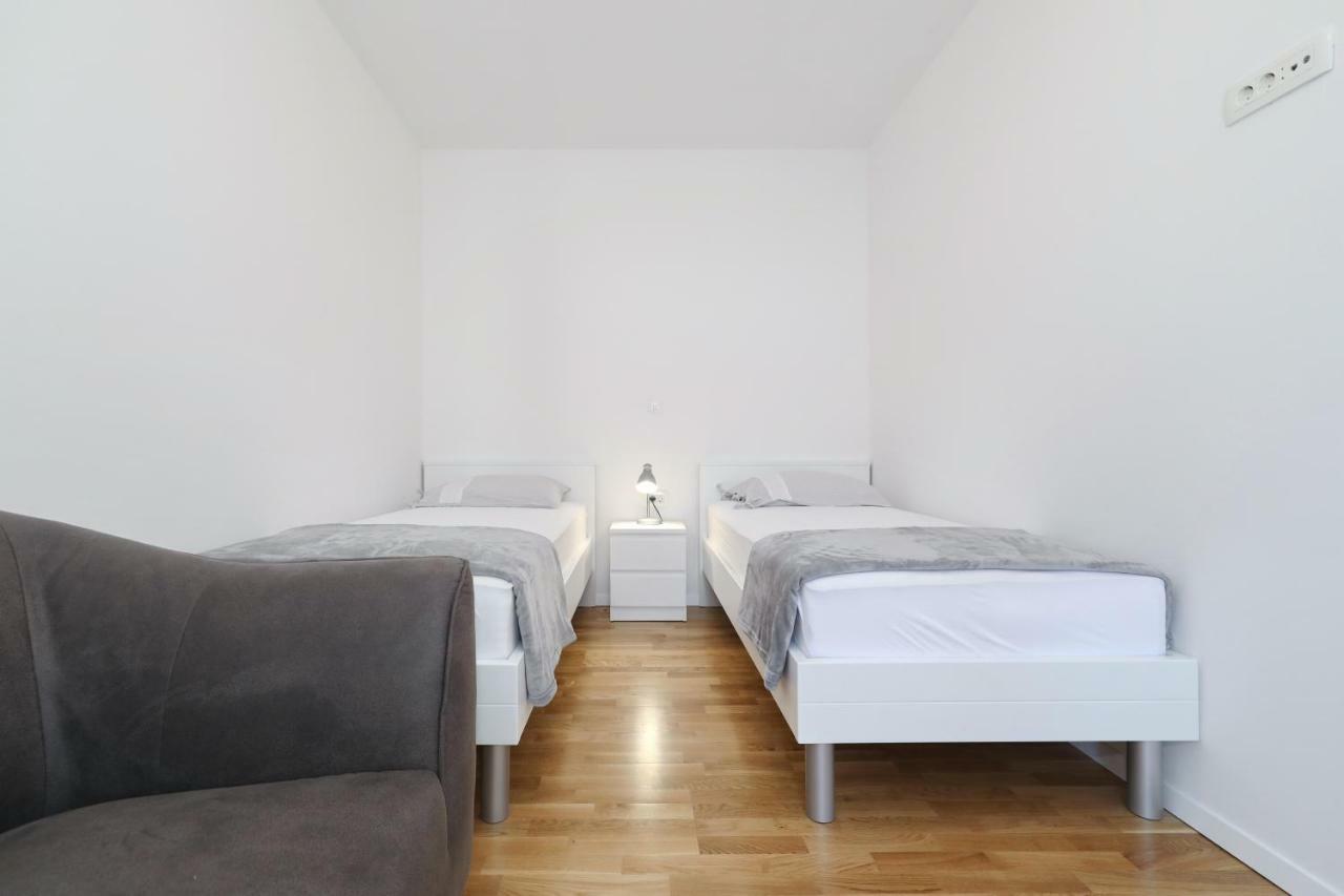 Apartmani Marta Zara Esterno foto