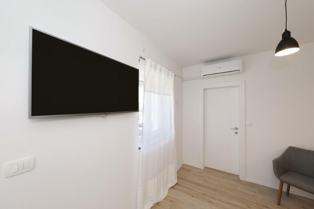 Apartmani Marta Zara Esterno foto