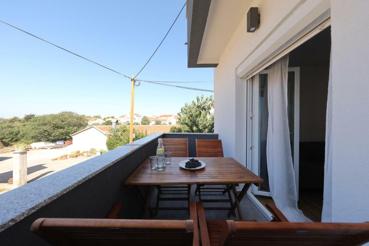 Apartmani Marta Zara Esterno foto