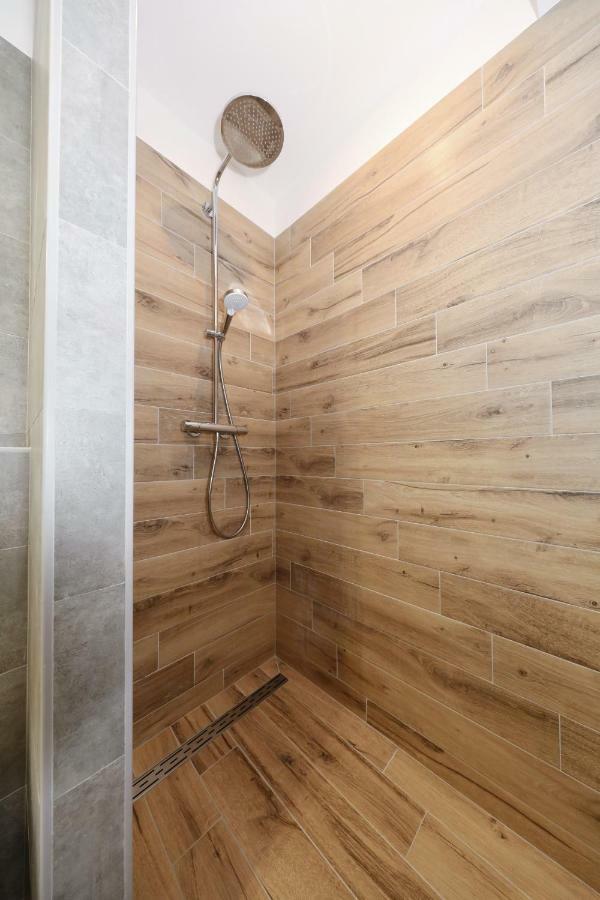 Apartmani Marta Zara Esterno foto